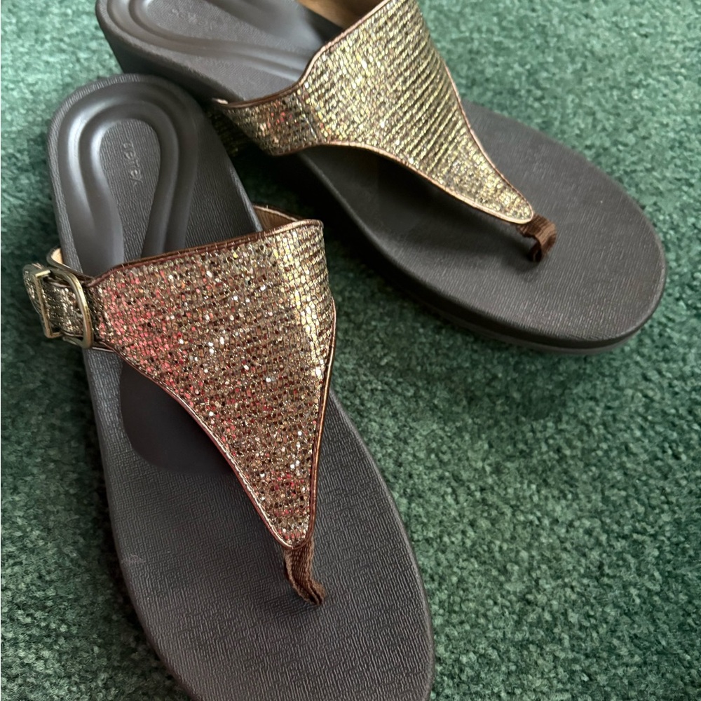 Aetrex Gold and Brown Sparkly Sandals Womens 10.5-11